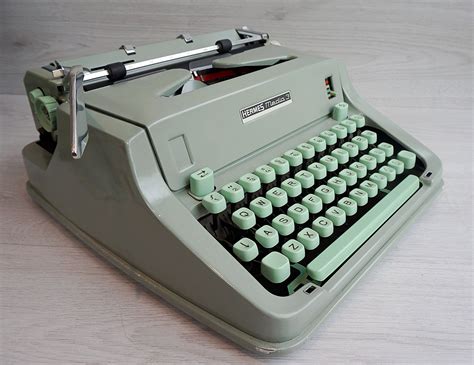 hermes media 3 typewriter